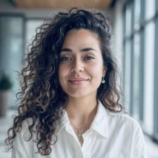 Anjuli Gonzalez, AMFT Headshot